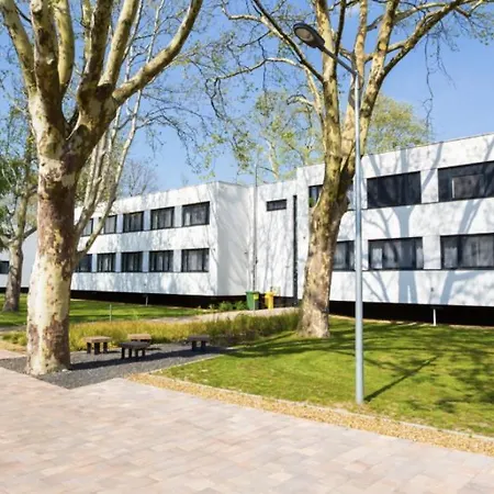 Neka Village Hotell 3*