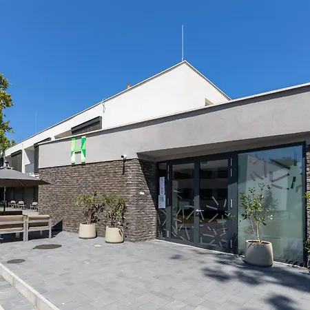 Neka Village Hotell Balatonboglár